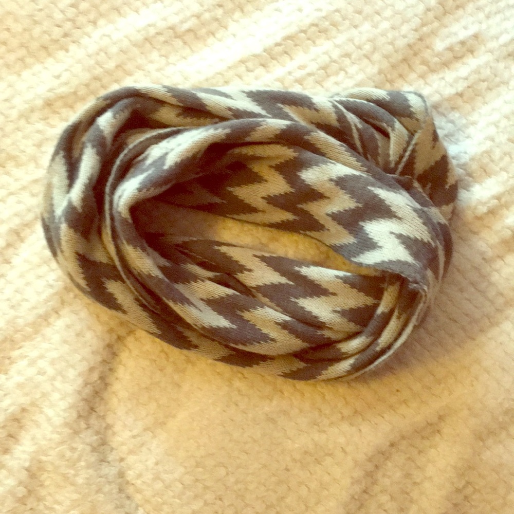 Infinity scarf